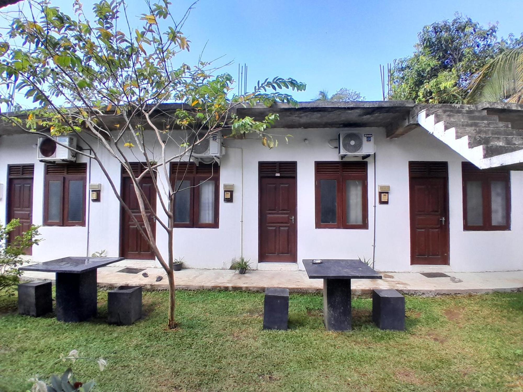 Villa 64 Katunayake Exterior photo